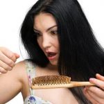Как растолковать, к чему снится выпадение волос
