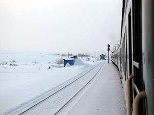 Зима в окне поезда