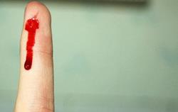 Кровь из пальца