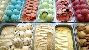 Мороженое в магазине