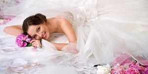 Девушка в свадебном платье во сне